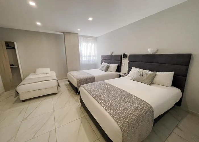 Hotel Or Suites